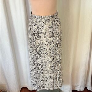 Reformation Snakeskin Print Maxi skirt Skirt sz 2